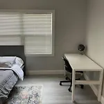 Cheerful Home Minutes From The Airport And Raymond James Stadium!