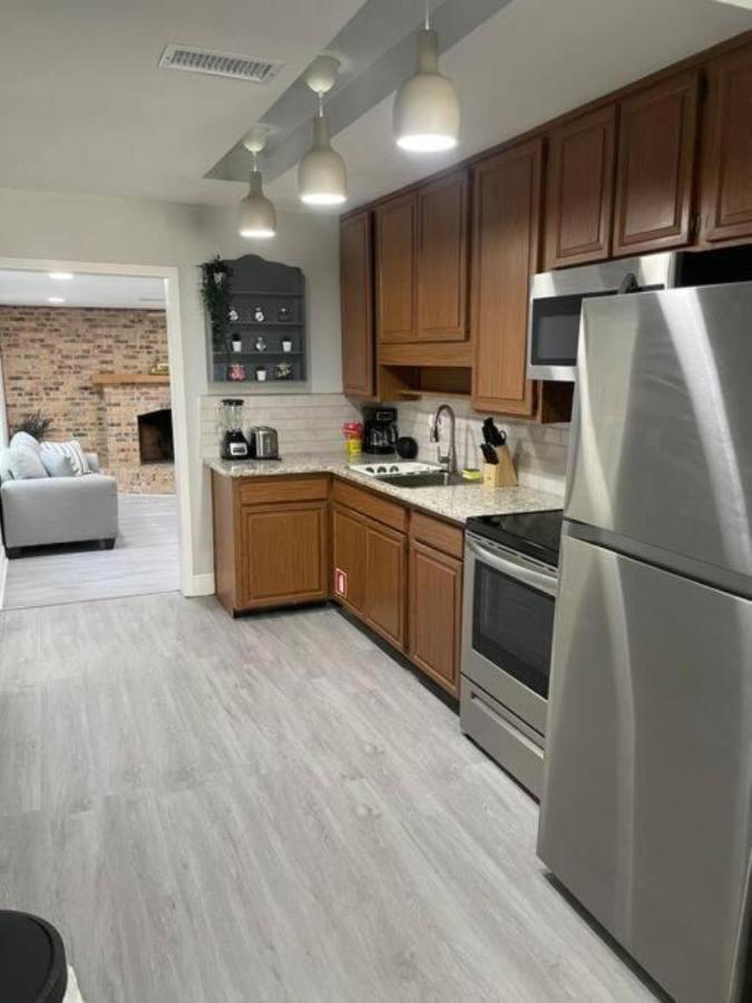 Holiday home Cheerful Minutes From The Airport And Raymond James Stadium! *