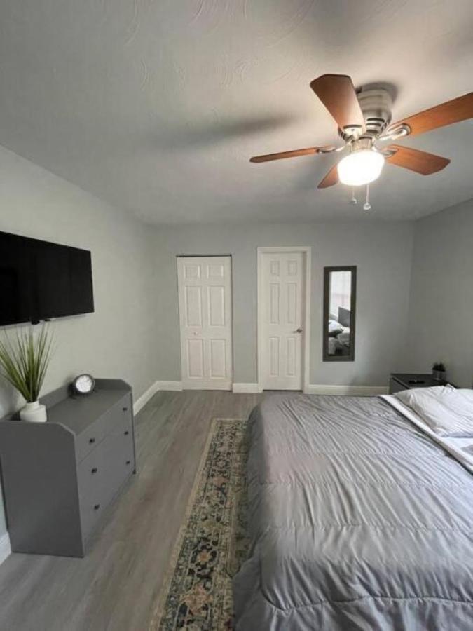 Holiday home Cheerful Minutes From The Airport And Raymond James Stadium! *